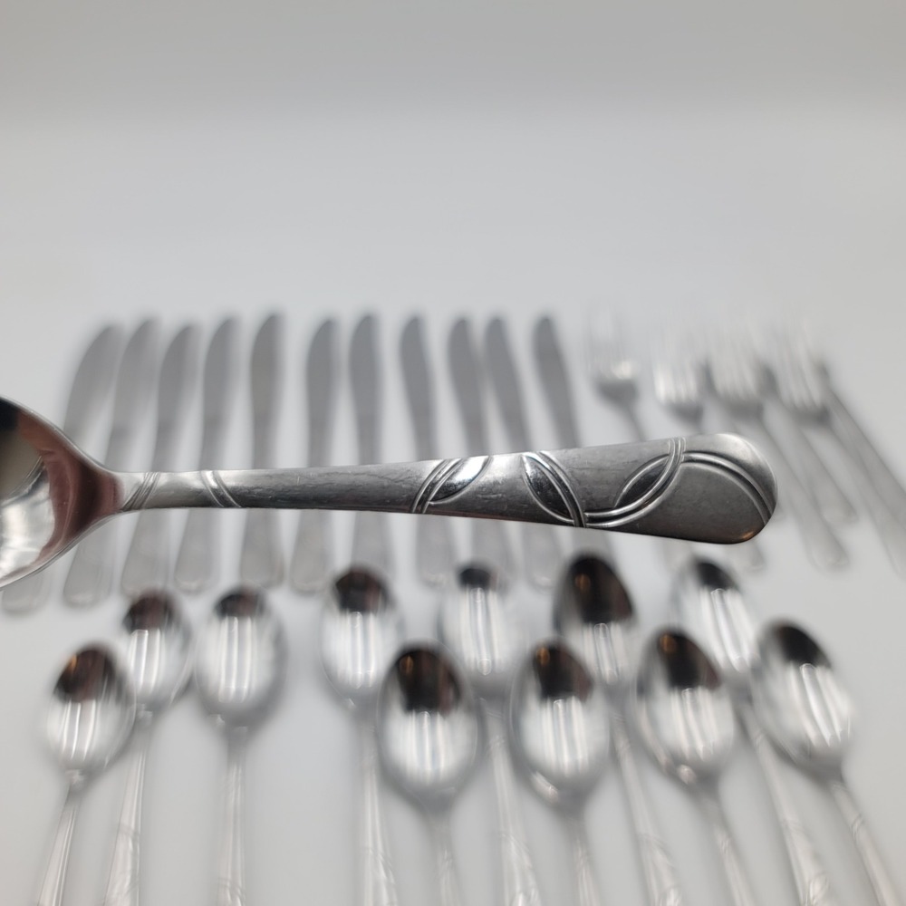 30pc Cambridge Silver Felicity Flatware‎ Set Stainless Steel Satin Leaf Pattern